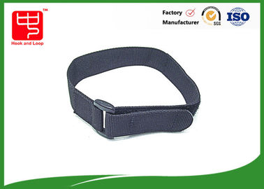 O webbing de nylon preto do comprimento da largura 250mm das correias 18mm do webbing amarra para baixo correias