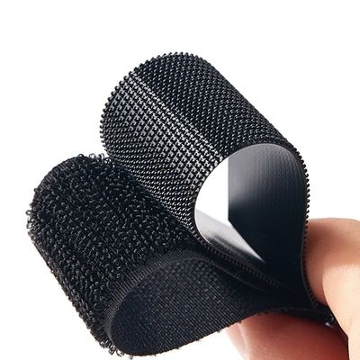 Reutilizáveis Cintas de gancho e laço de plástico transparente com opções OEM aceitáveis adequadas para várias aplicações industriais